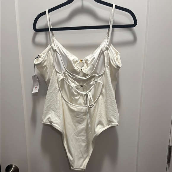 🆕 Shade & Shore White One-Piece Swimsuit. L 12-14. NWT💥 - Picture 4 of 6